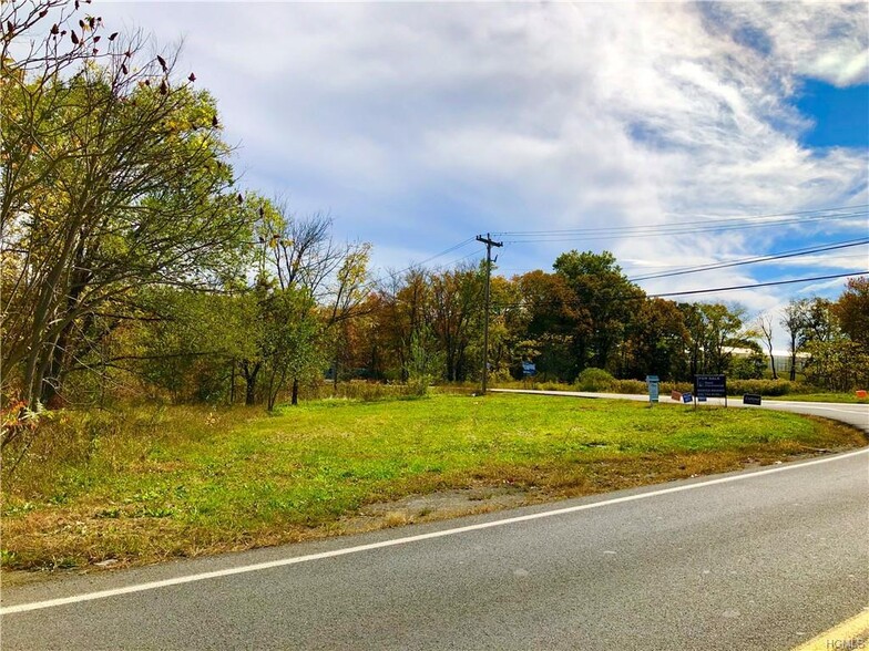 1430 State Route 52, Walden, NY for sale - Primary Photo - Image 1 of 1