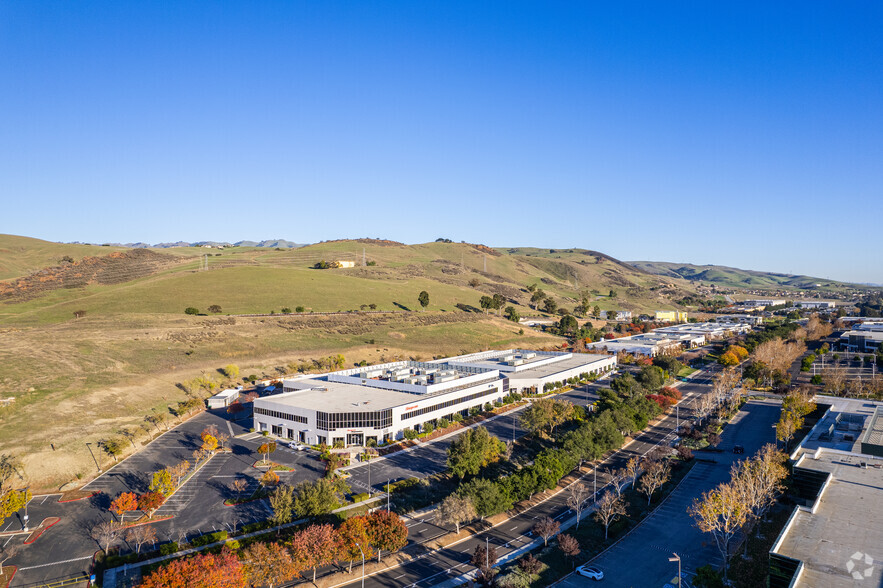 5500-5550 Hellyer Ave, San Jose, CA for rent - Aerial - Image 2 of 6