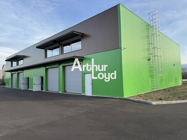 Light Industrial in Les Arcs for sale - Building Photo - Image 1 of 5