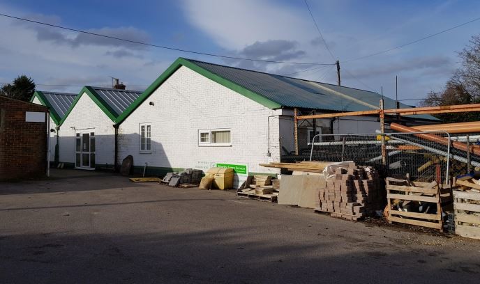 Near Bordon & Alton, Bordon for sale Primary Photo- Image 1 of 1