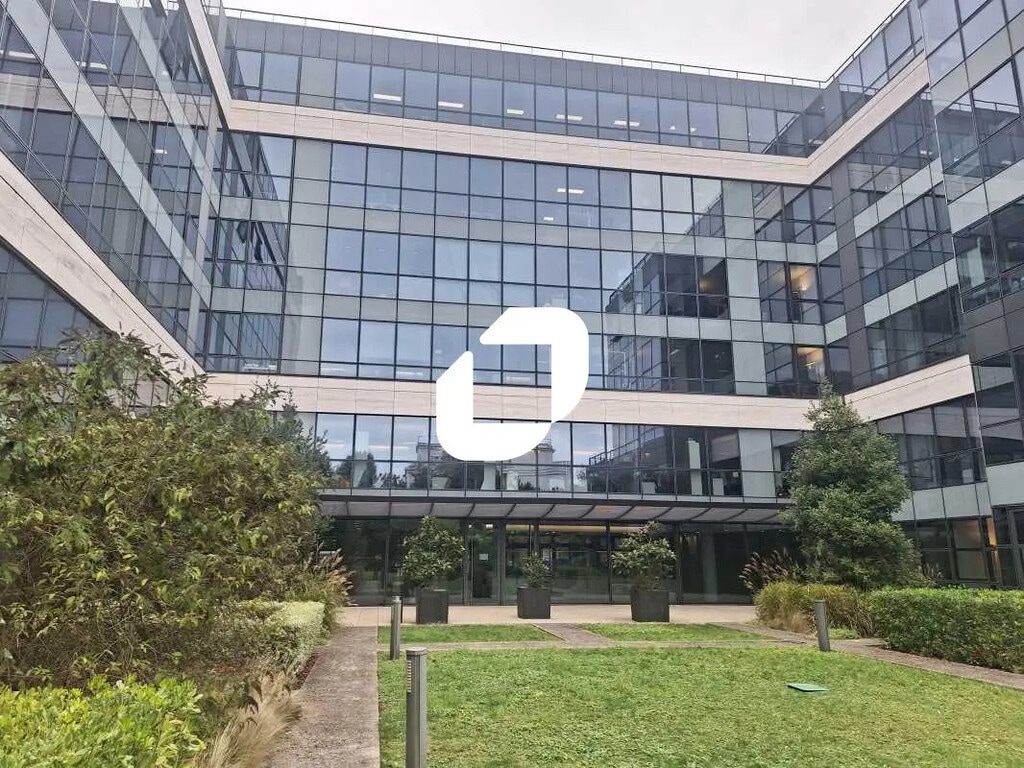 Location Bureaux 1 000 m² - Photo 1