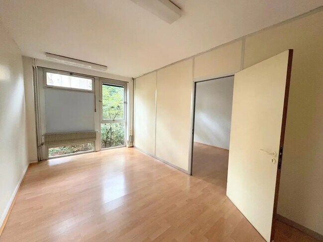 Vente Bureaux 182 m²