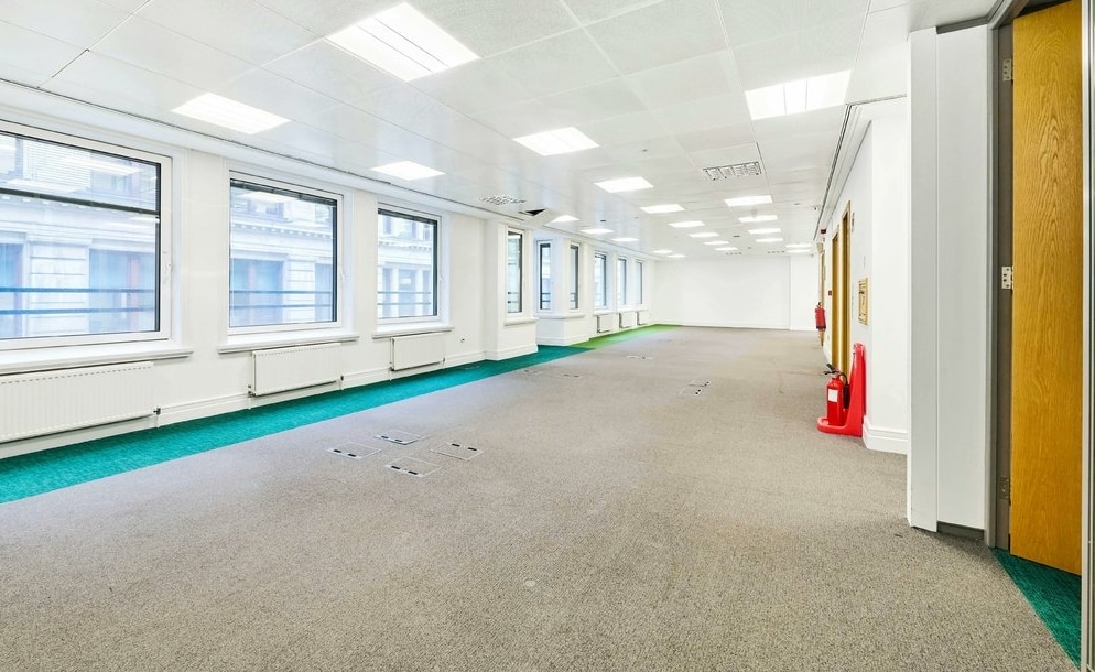 15-17 Throgmorton Av, London to rent Interior Photo- Image 1 of 5