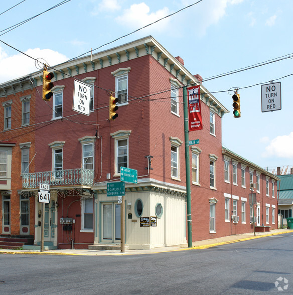 2 E Main St, Newville, PA for sale - Primary Photo - Image 1 of 1