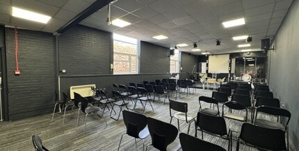 26B-28 Terminus Rd, Chichester to rent Interior Photo- Image 1 of 4