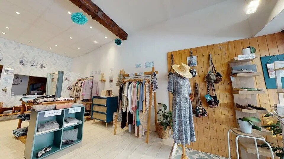 Retail in Toulouse to rent - Interior Photo - Image 2 of 5