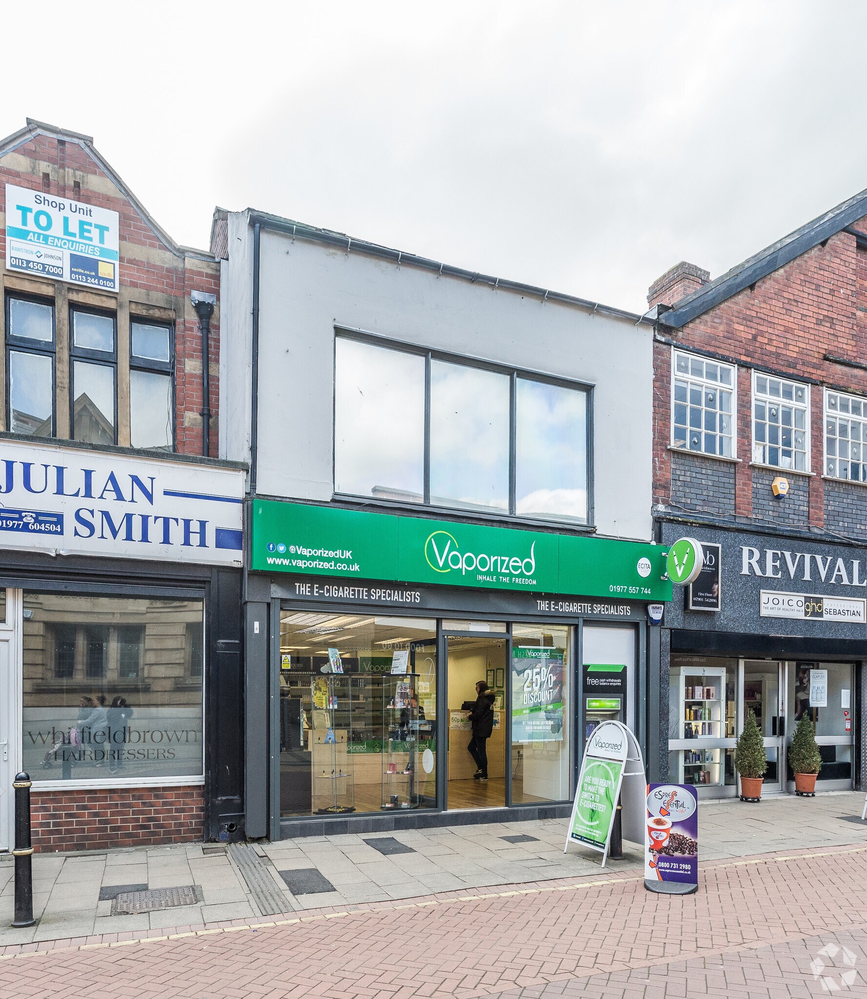 41 Carlton St, Castleford for sale Primary Photo- Image 1 of 1