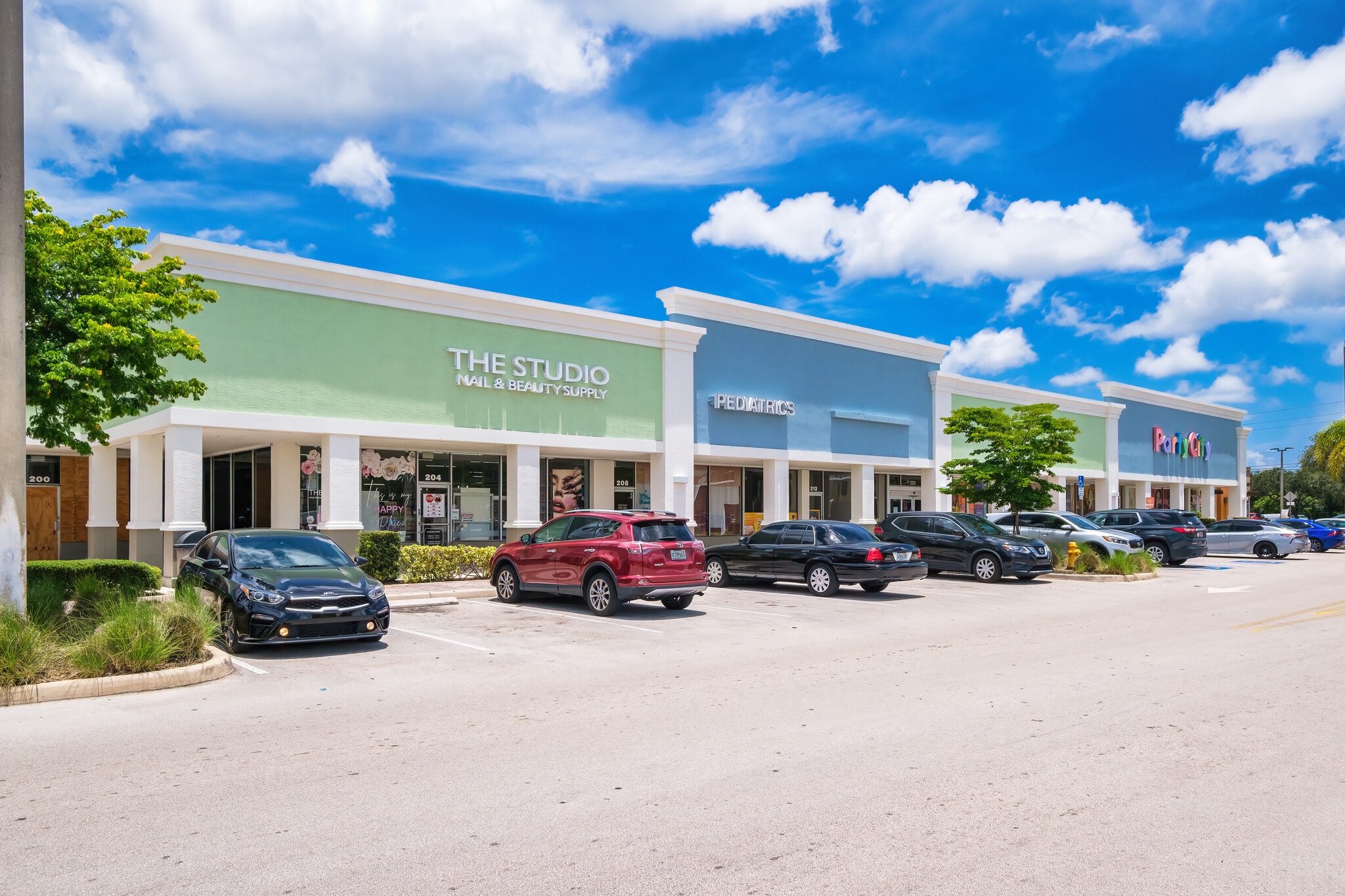 130 N University Dr, Pembroke Pines, FL to rent Building Photo- Image 1 of 5