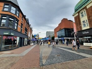 117 High St, Southend On Sea to rent Building Photo- Image 2 of 6