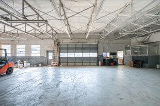 3261 Philips Hwy, Jacksonville, FL to rent Building Photo- Image 2 of 6