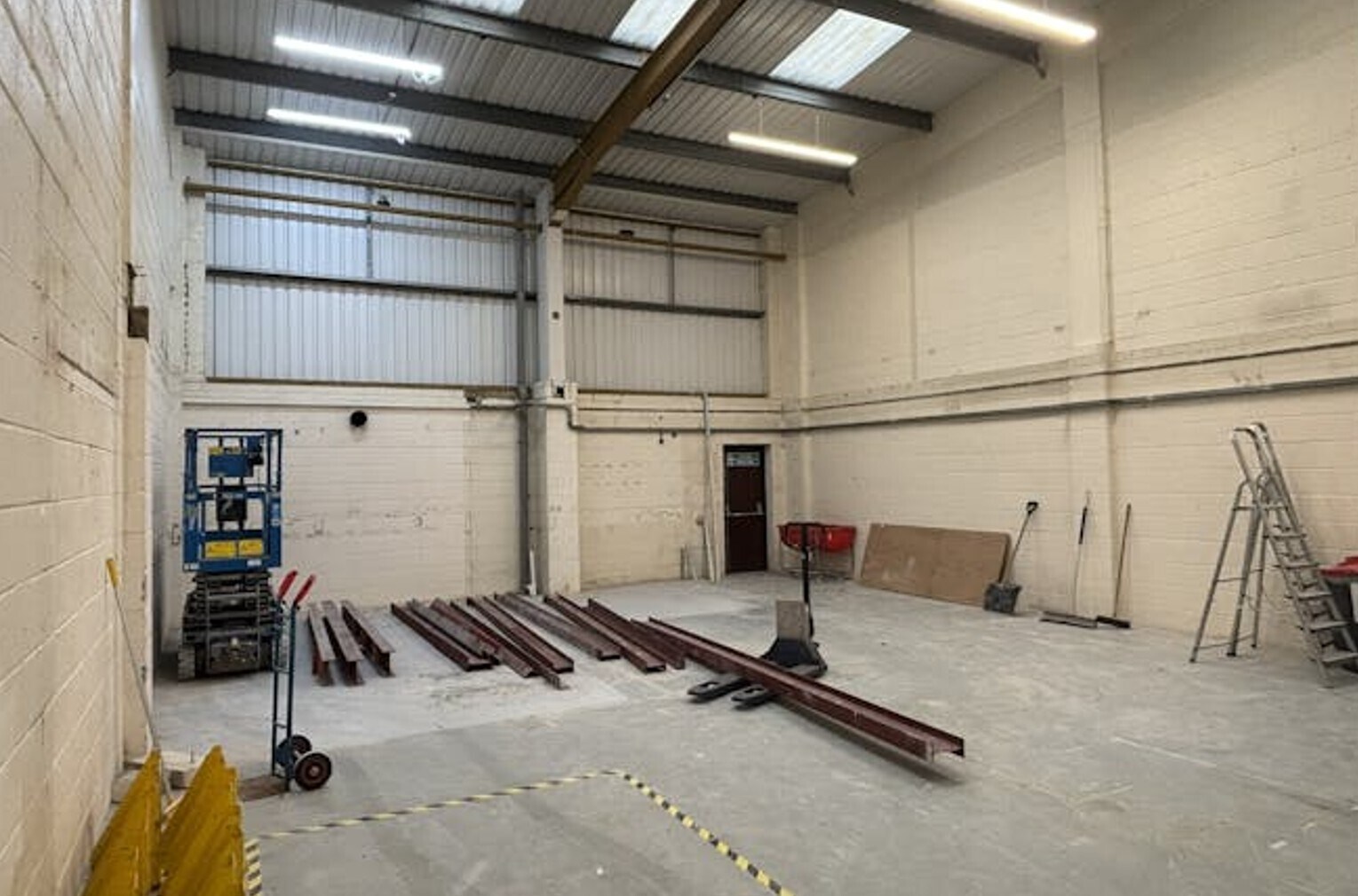 541 Blandford Rd, Poole to rent Interior Photo- Image 1 of 2