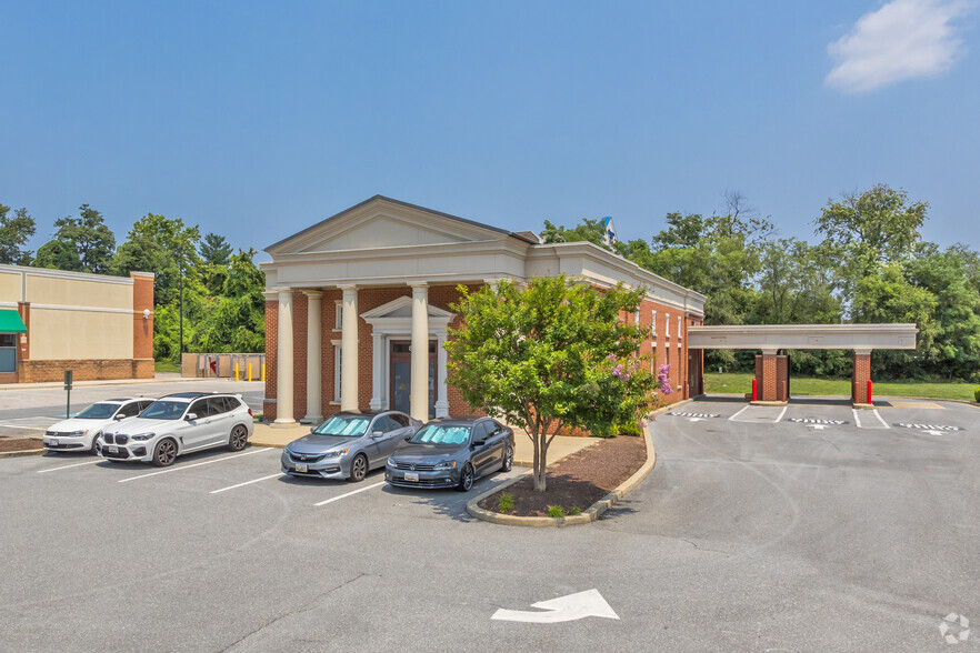 13600 Baltimore Ave, Laurel, MD for rent - Building Photo - Image 1 of 4