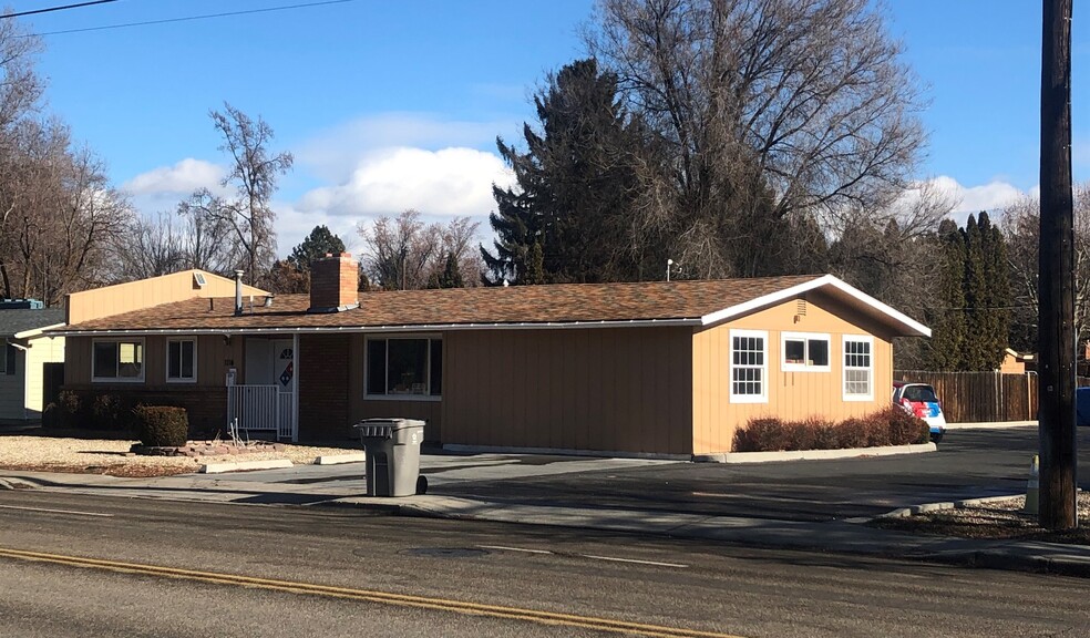 1214 N Cole Rd, Boise, ID for sale - Primary Photo - Image 1 of 1