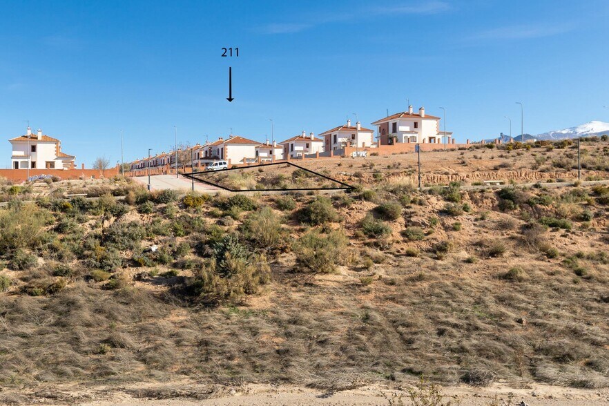 Calle 6, 211, Villa de Otura, Granada for sale - Primary Photo - Image 1 of 20