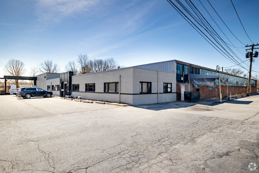 180 Terminal Dr, Plainview, NY for sale - Primary Photo - Image 1 of 1