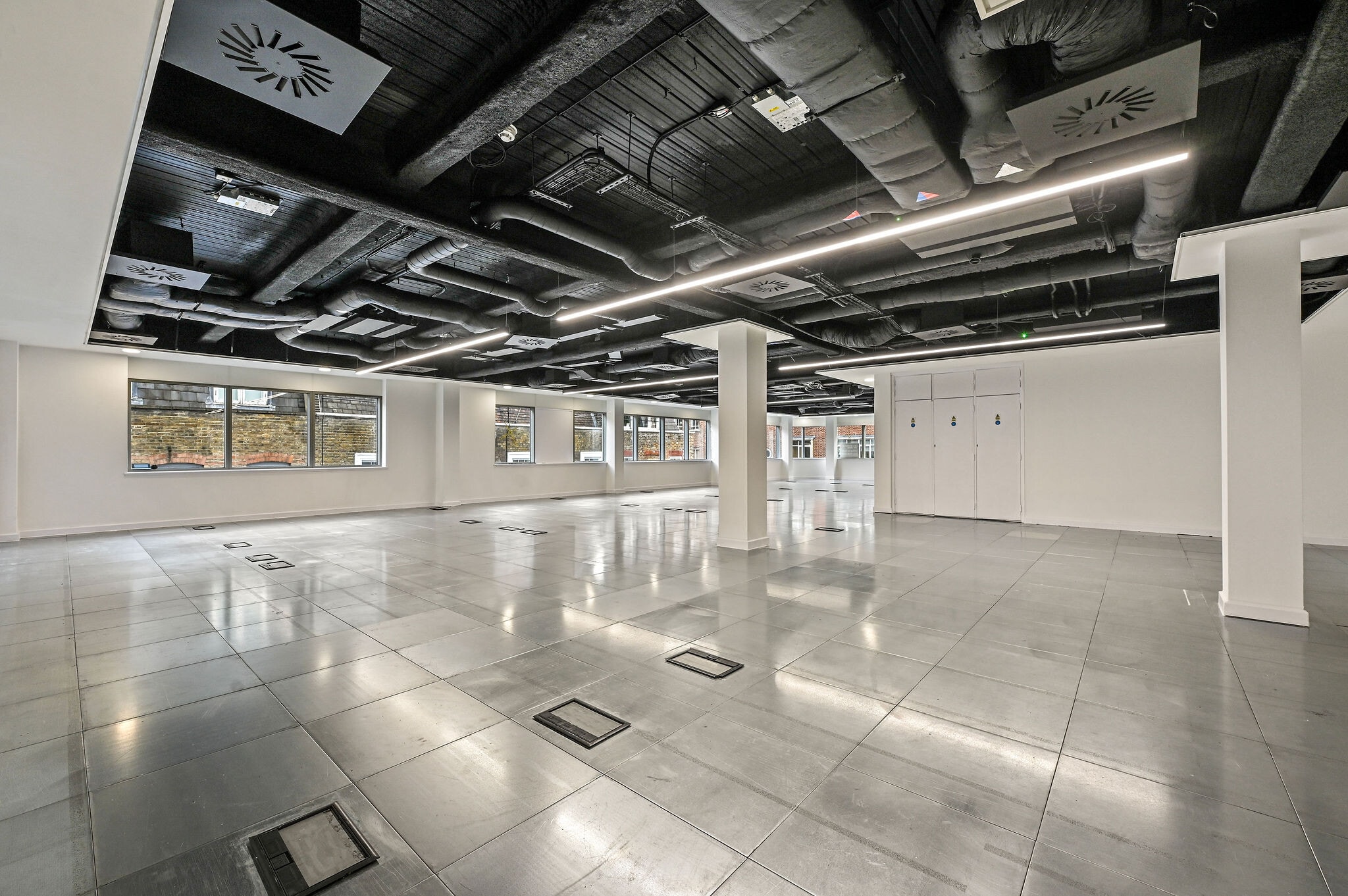 82 Dean St, London to rent Interior Photo- Image 1 of 6