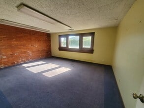 3925-3993 State St, Santa Barbara, CA to rent Building Photo- Image 1 of 6