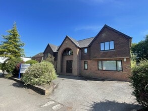 Reading Rd, Hook to rent Interior Photo- Image 1 of 1