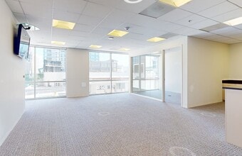 210 E Trade St, Charlotte, NC to rent Matterport 3D Scan- Image 1 of 4