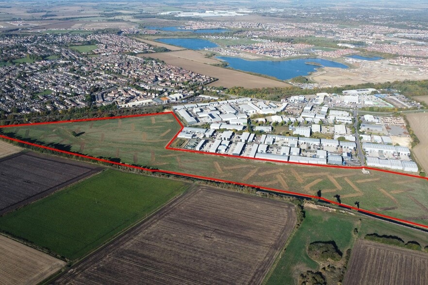 Falcon Way, Yaxley for sale - Primary Photo - Image 1 of 6