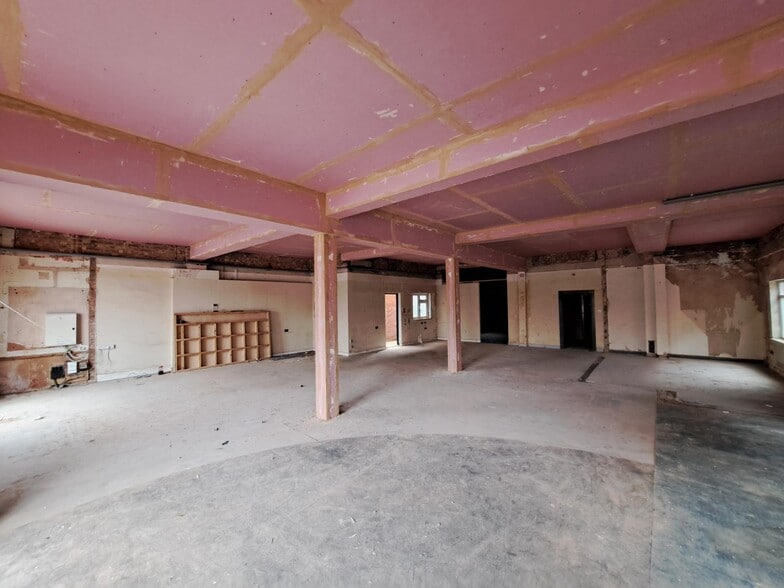 311-317 Chester Rd, Castle Bromwich to rent - Building Photo - Image 3 of 6