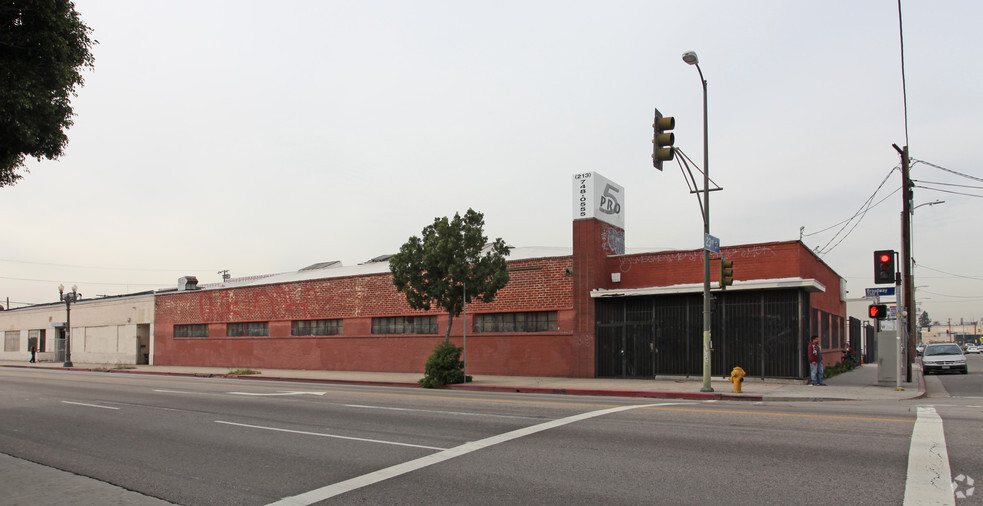 2301 S Broadway, Los Angeles, CA for sale - Building Photo - Image 1 of 1