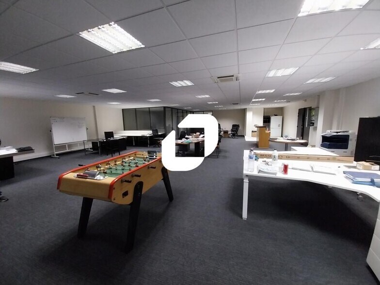 Office in Bry-sur-Marne to rent - Interior Photo - Image 3 of 15