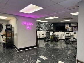 64-66 London Rd, Hemel Hempstead to rent Interior Photo- Image 1 of 5