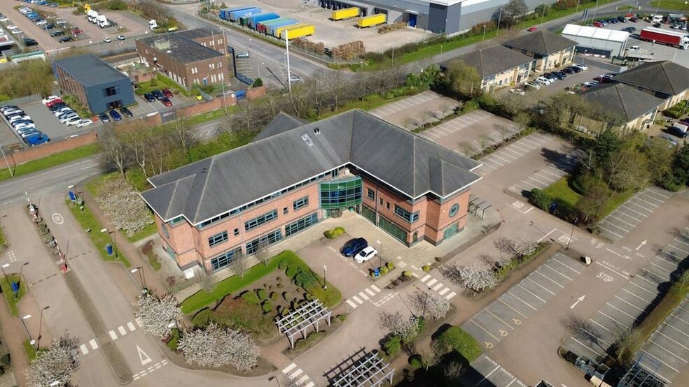 Campbell Rd, Stoke On Trent to rent - Building Photo - Image 1 of 15