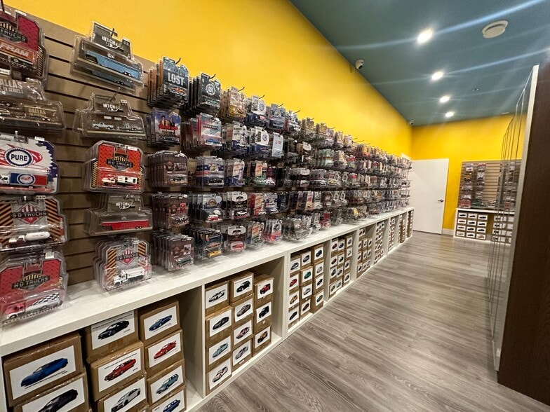 19181 34A Av, Surrey, BC to rent - Interior Photo - Image 3 of 13