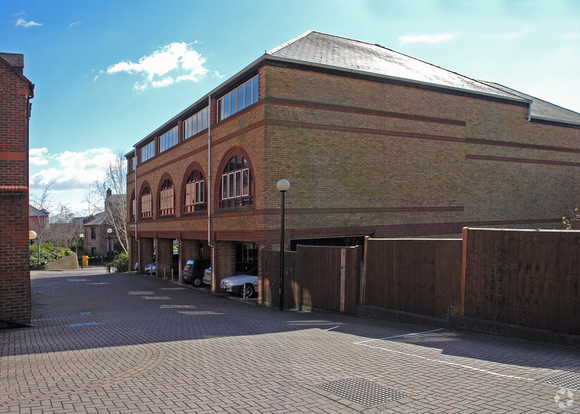 5-7 London Rd, St Albans for sale - Building Photo - Image 2 of 13