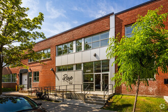 2260 Av Aird, Montréal, QC for rent Building Photo- Image 1 of 25