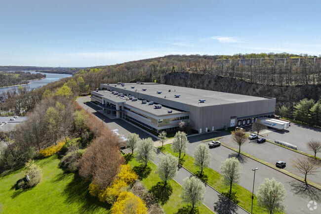 More details for 20 Constitution Blvd S, Shelton, CT - Industrial for Rent