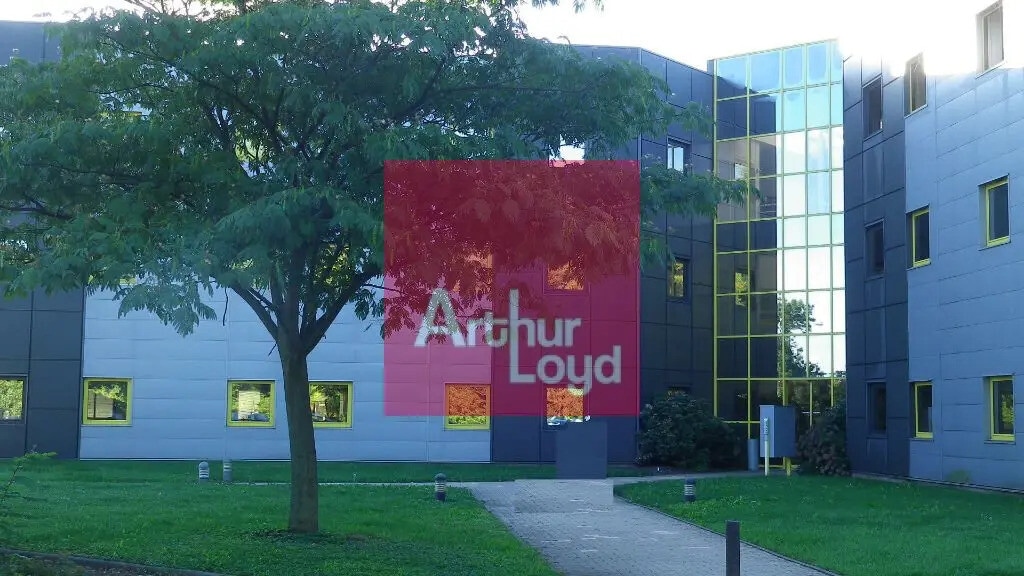 Location Bureaux 280 m² - Photo 1
