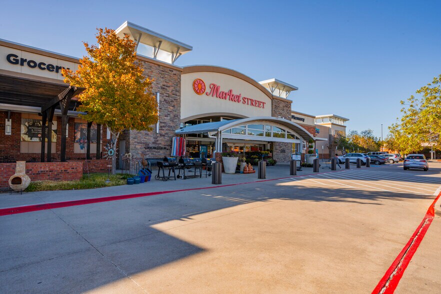 1901-1941 SE Preston Rd, Plano, TX for rent - Building Photo - Image 1 of 9