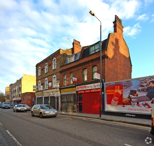 8 Vallance Rd, London for sale - Building Photo - Image 1 of 1