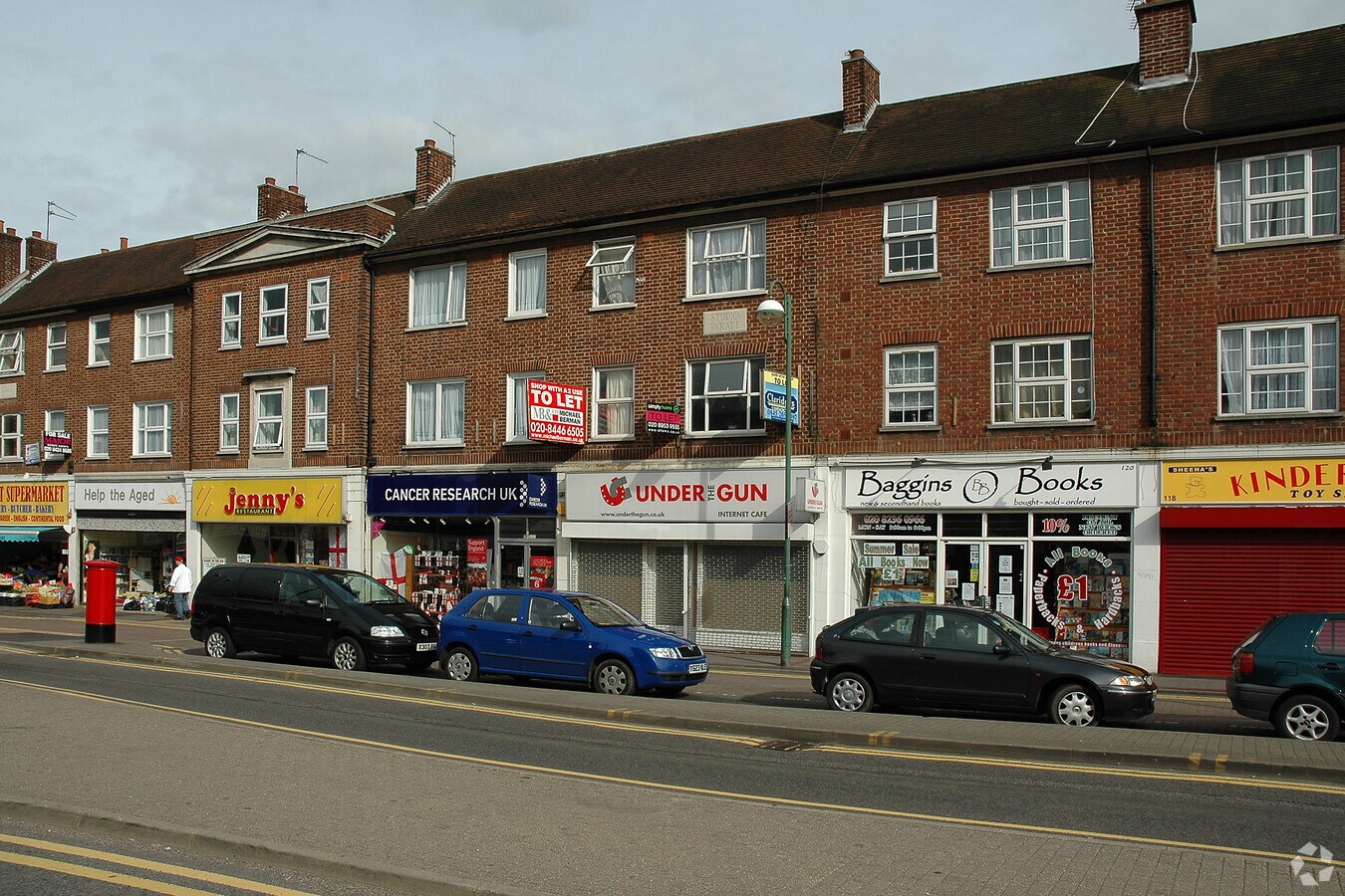 122 Shenley Rd, Borehamwood WD6 1EF UK