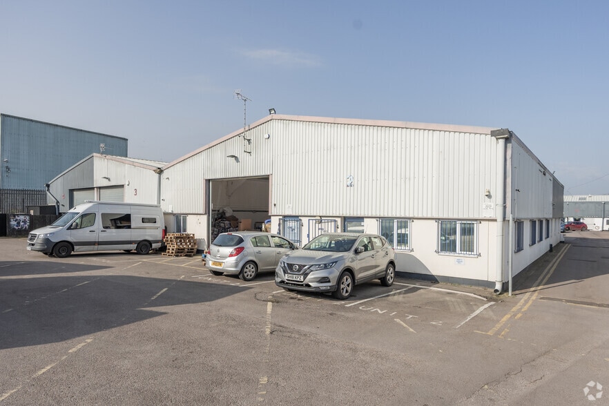 Alstone Ln, Cheltenham to rent - Primary Photo - Image 1 of 6