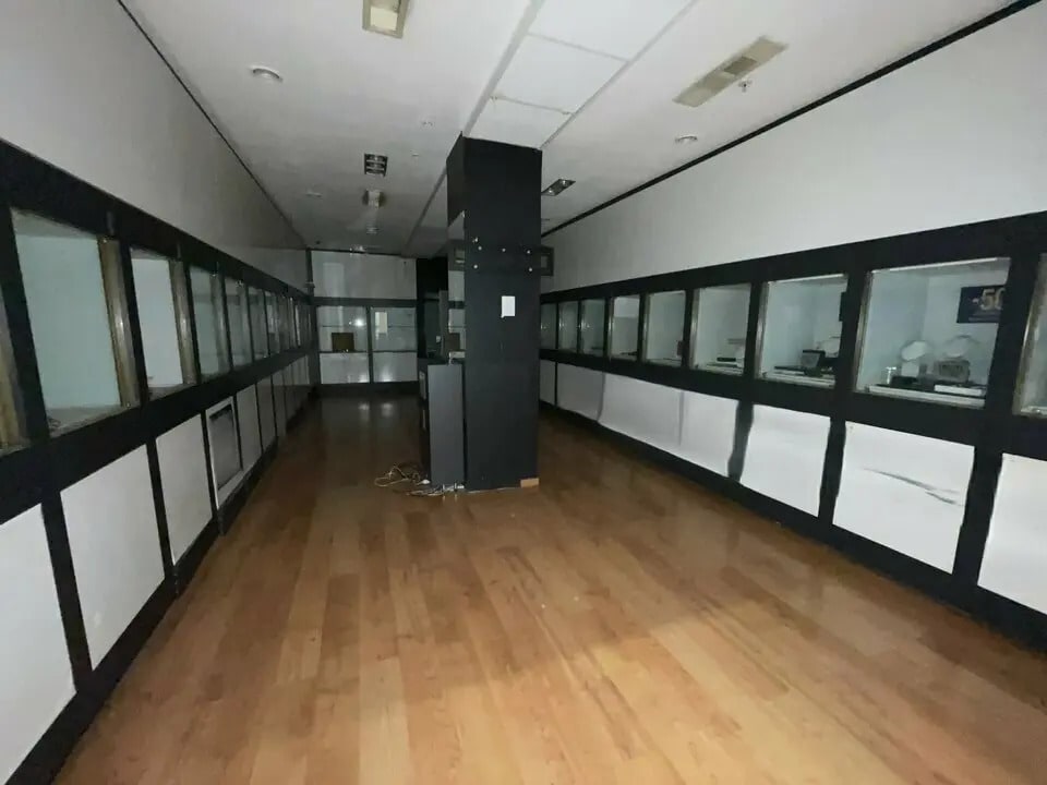 Location Commerce 55 m² - Photo 1