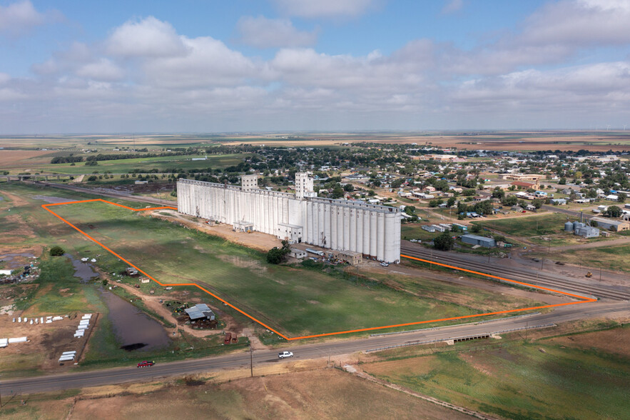 S Main st, Friona, TX for sale - Building Photo - Image 2 of 11