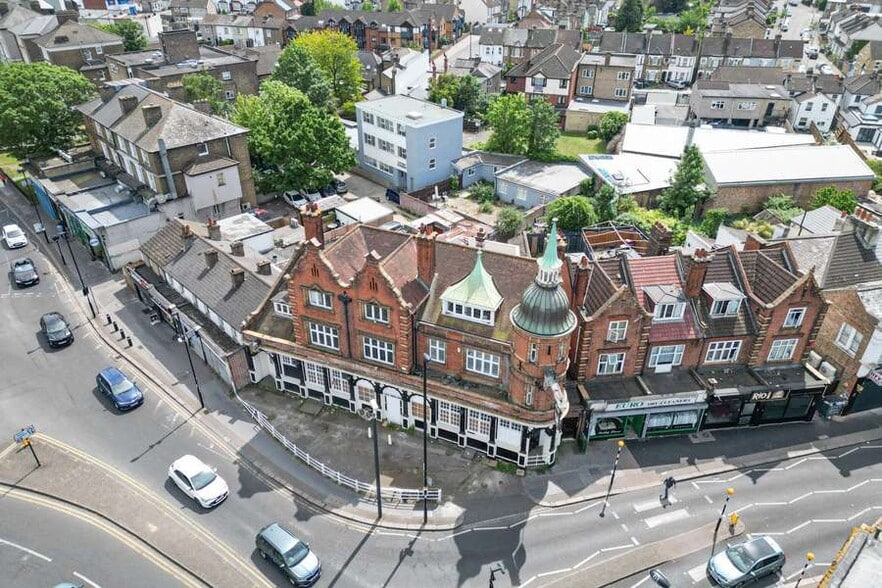 62 Lower Addiscombe Rd, Croydon for sale - Building Photo - Image 3 of 4