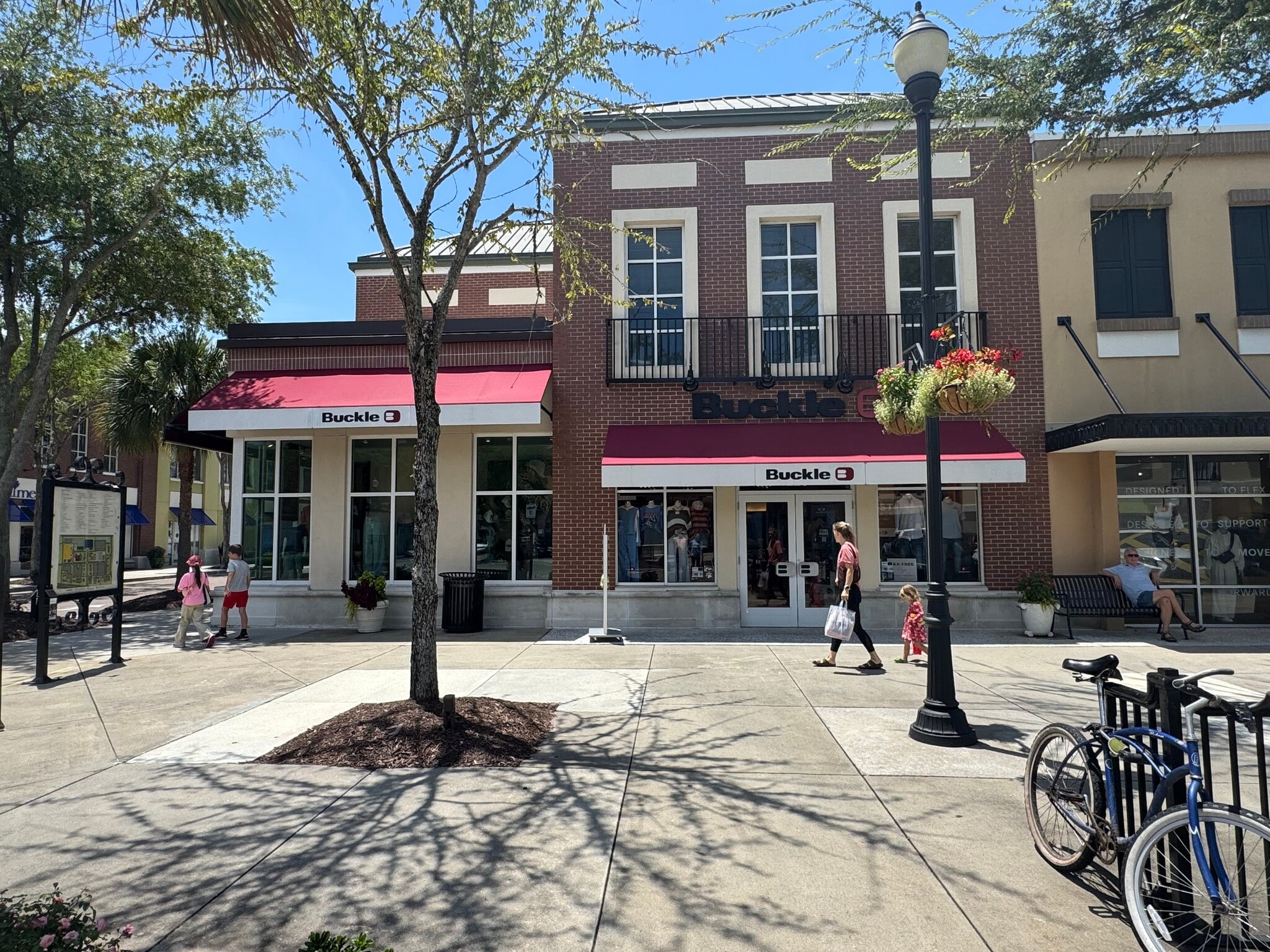 1600-1636 Palmetto Grande Dr, Mount Pleasant, SC to rent Building Photo- Image 1 of 6