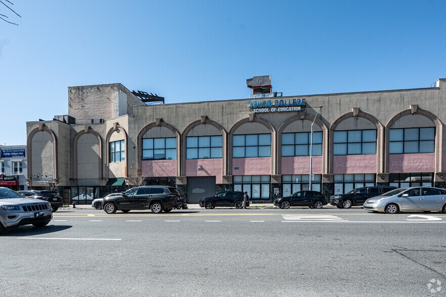 946-956 Kings Hwy, Brooklyn, NY for rent - Building Photo - Image 3 of 5