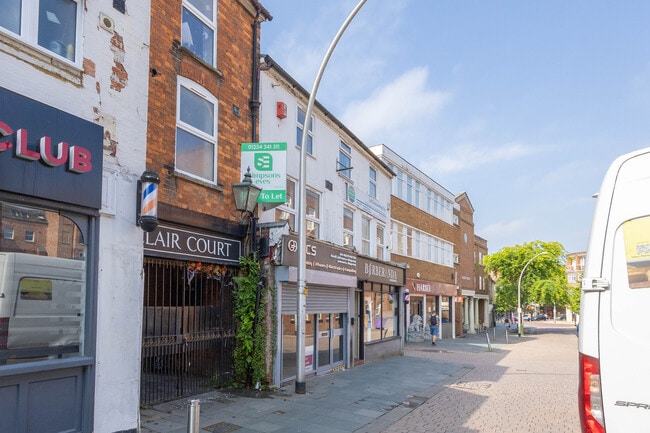 More details for 8 Lime St, Bedford - Retail to Rent