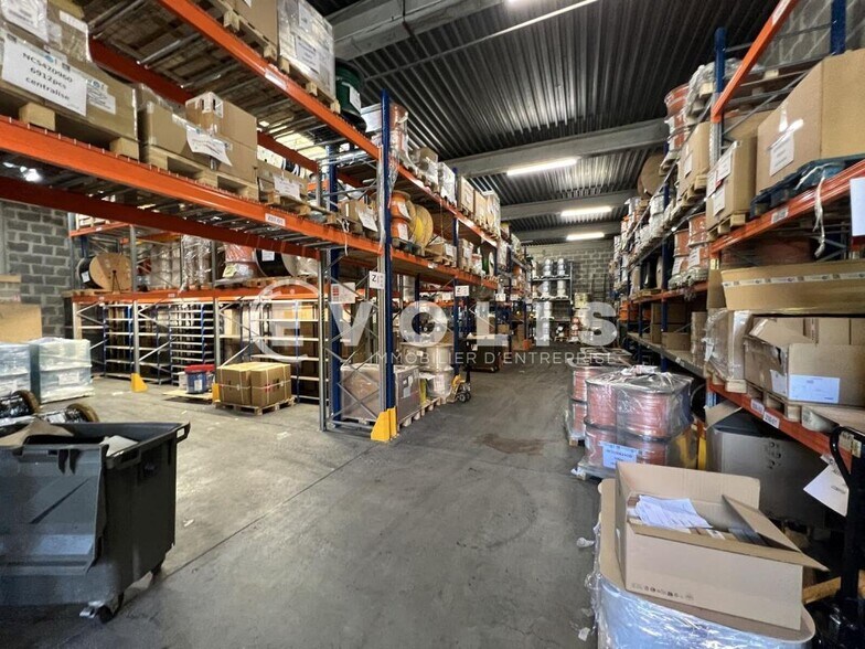 Light Industrial in Noisy-le-Grand to rent - Building Photo - Image 2 of 6