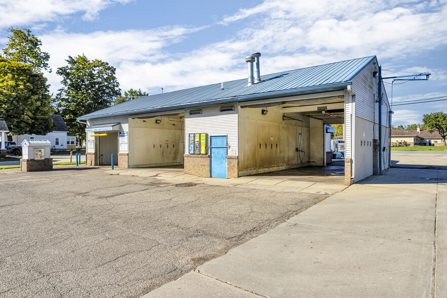 353 Main St, Onsted, MI for sale - Primary Photo - Image 1 of 1