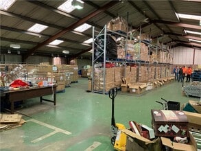 Calder Rd, Currie to rent Interior Photo- Image 2 of 3