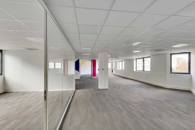 76 Boulevard De La République, Boulogne-Billancourt to rent - Building Photo - Image 3 of 8
