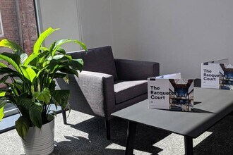 College St, Newcastle Upon Tyne to rent Building Photo- Image 1 of 17