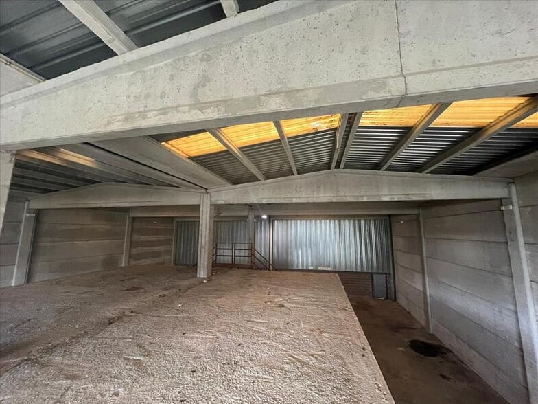 Carrer Maresme, Cubelles, Barcelona for sale - Interior Photo - Image 3 of 6